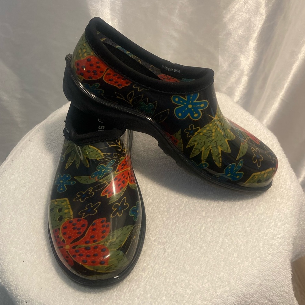 Women’s Sloggers Black w/ Colorful Flower Design